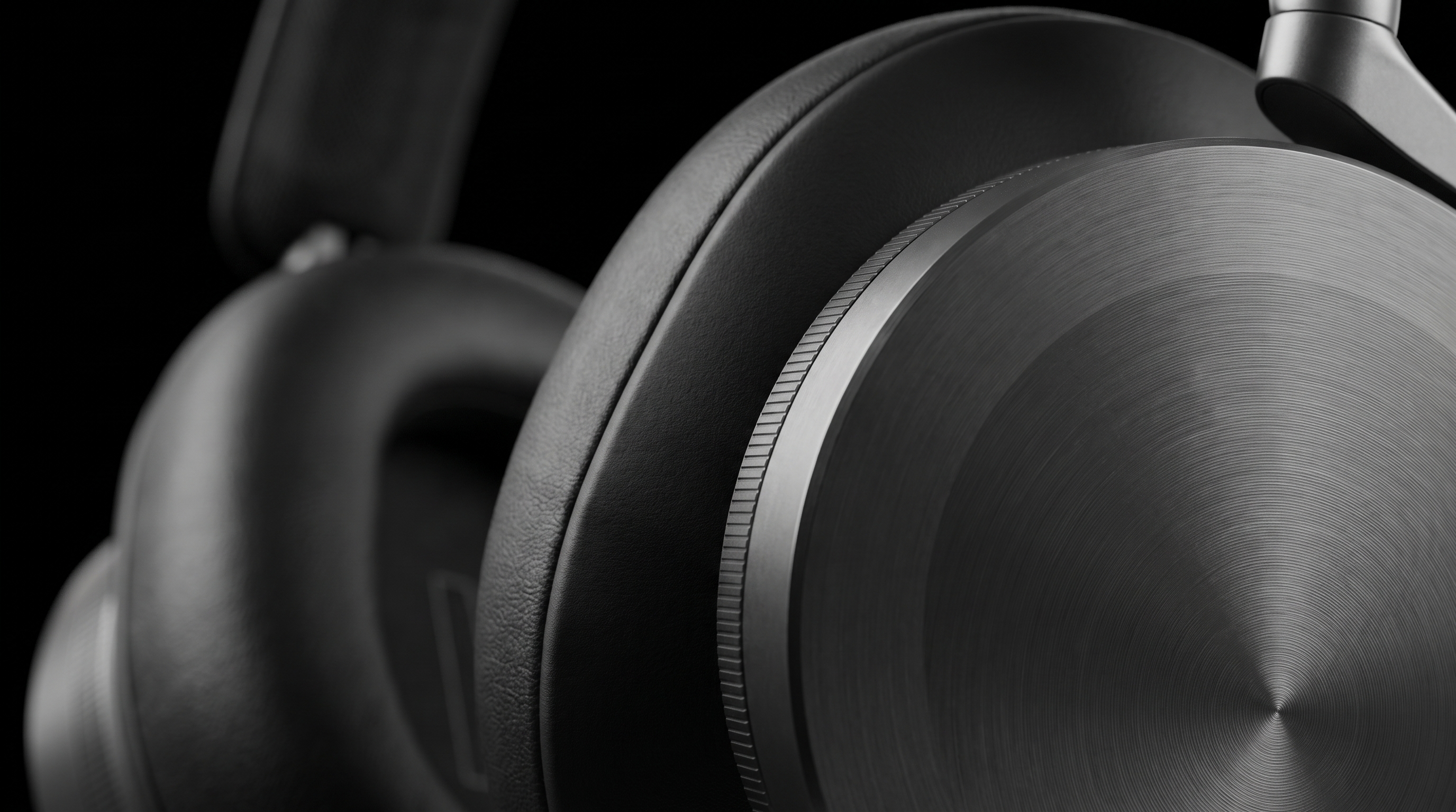 Headphones material detail frame